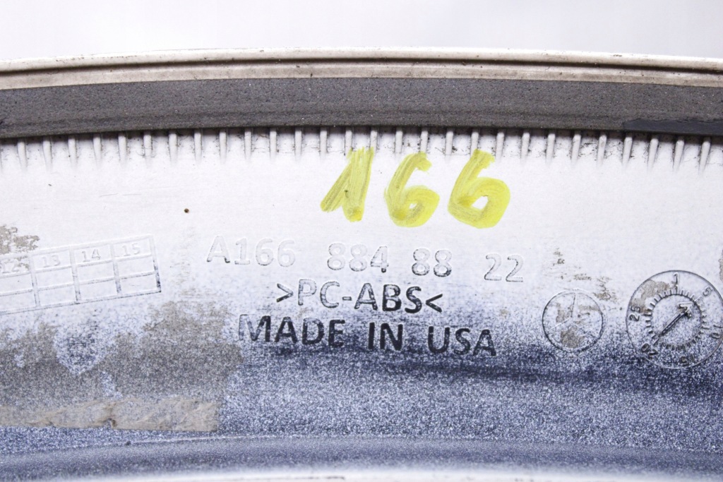 Mercedes 166 молдинг накладка крыла задний  задняя левая a1668848822 Оригинал