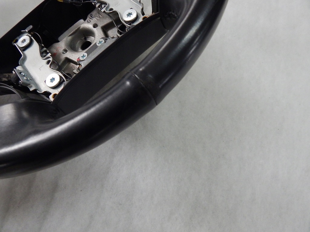 фото №9, Hyundai tucson - воздуховод кожа oryg ładna