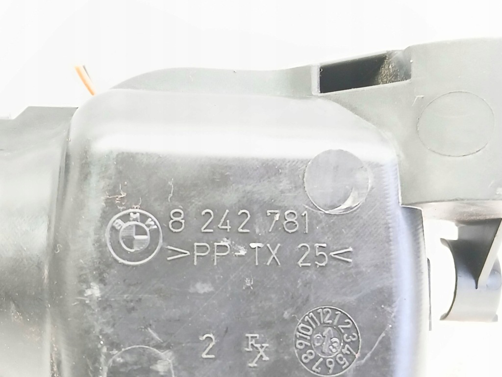 Моторчик сиденье перед сторона правая bmw 5 e39 8242781 с Разборки