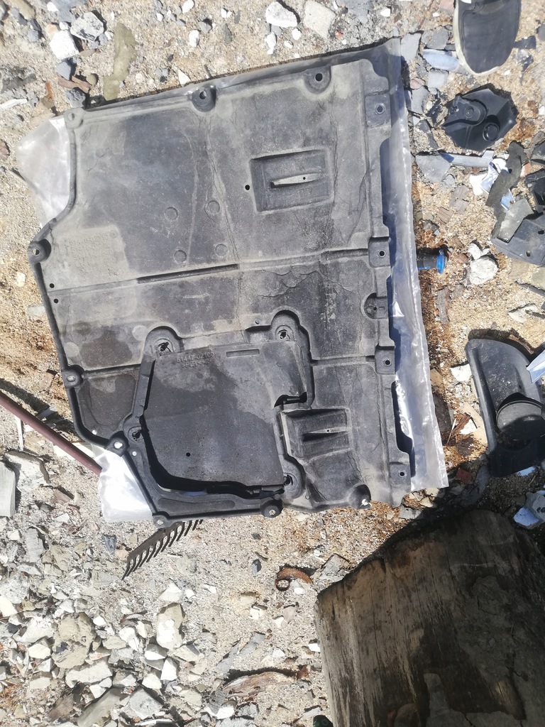 фото №10, Corolla e21 kombi hb подкрылок правый перед 18-24 53875-02660