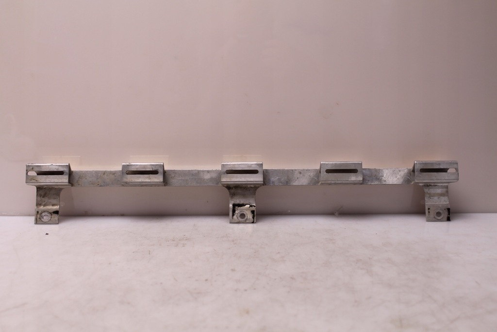 фото №1, Кронштейн кронштейн накладки порога audi r8 4s0853403