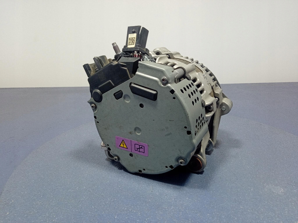 Bmw x7 g07 g05 g01 g02 g20 b48 b58 генератор 48v 8490440 Оригинал