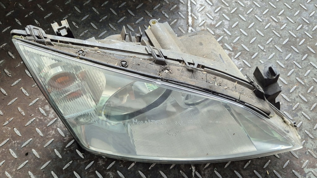 фото №1, Лампа правий перед ford mondeo mk3 0301174202