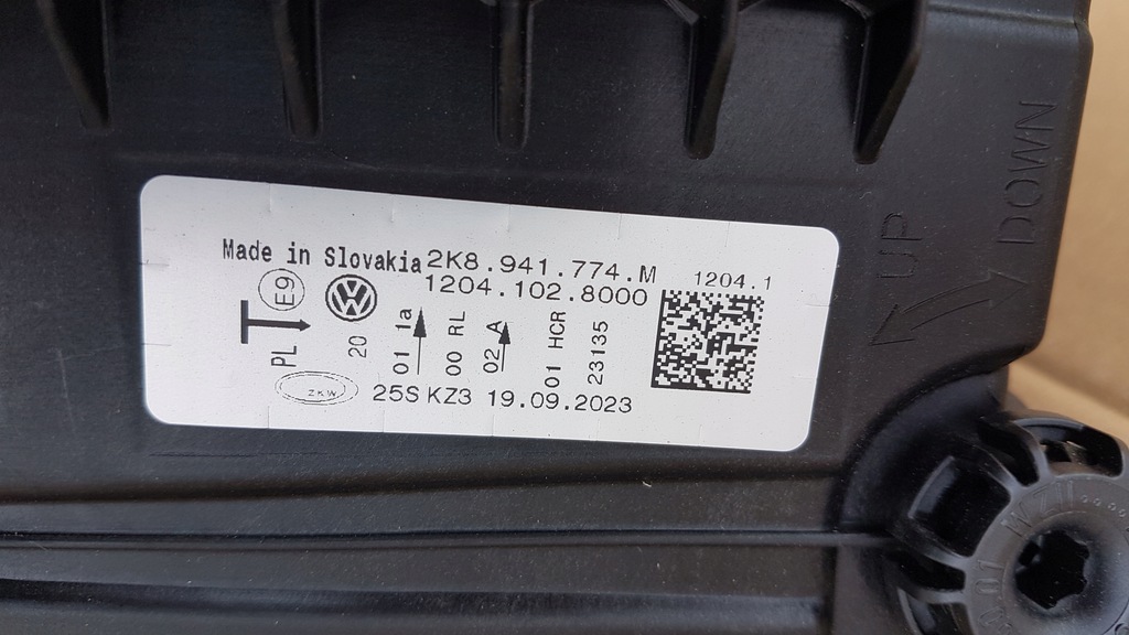 фото №11, Лампа перед правая vw caddy iv 2k8 full led nowa оригинал идеальное состояние!!