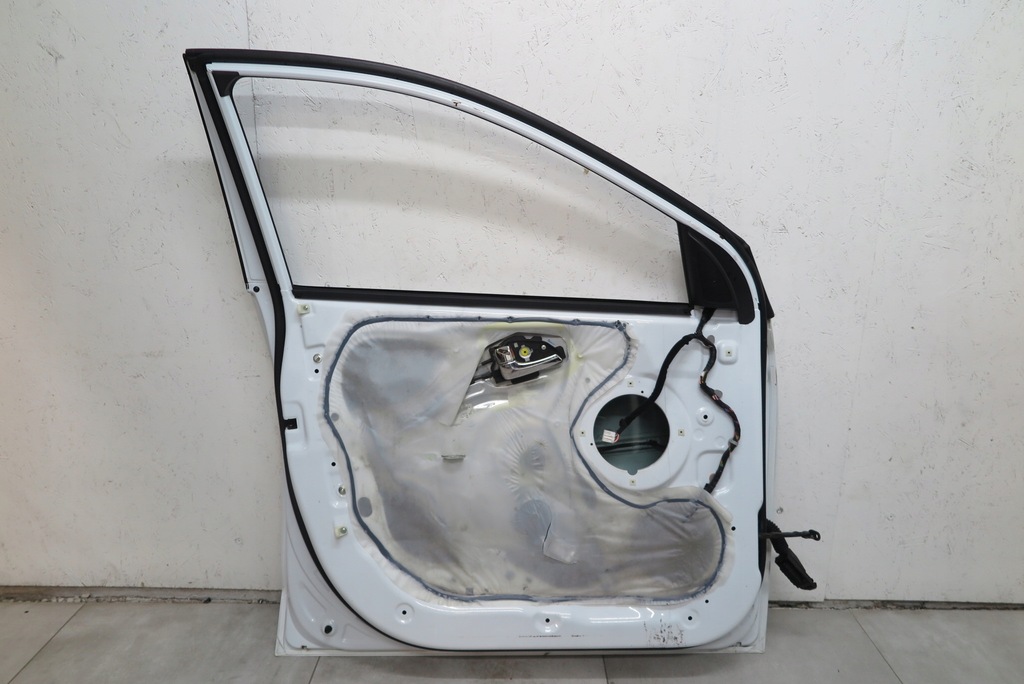 фото №8, Дверь левый перед передние hyundai ix35 09-15