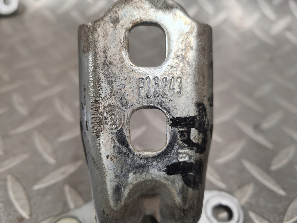 фото №6, Петля петлі двері правих góra + dół z176 opel astra v k