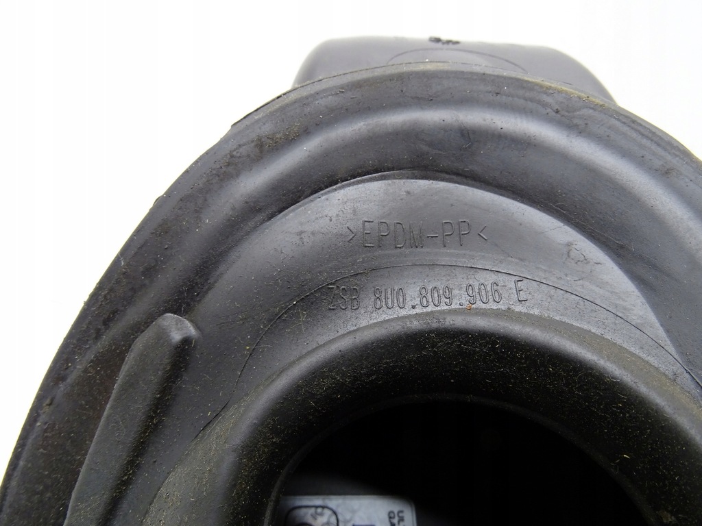 фото №9, Кришка заливної пального + кришка 8u0809906e audi q3 8u ly9t