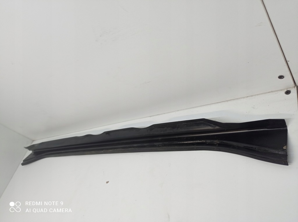 Mercedes sl r129 рестайлінг  нижні оздоблення двері l/p Київ