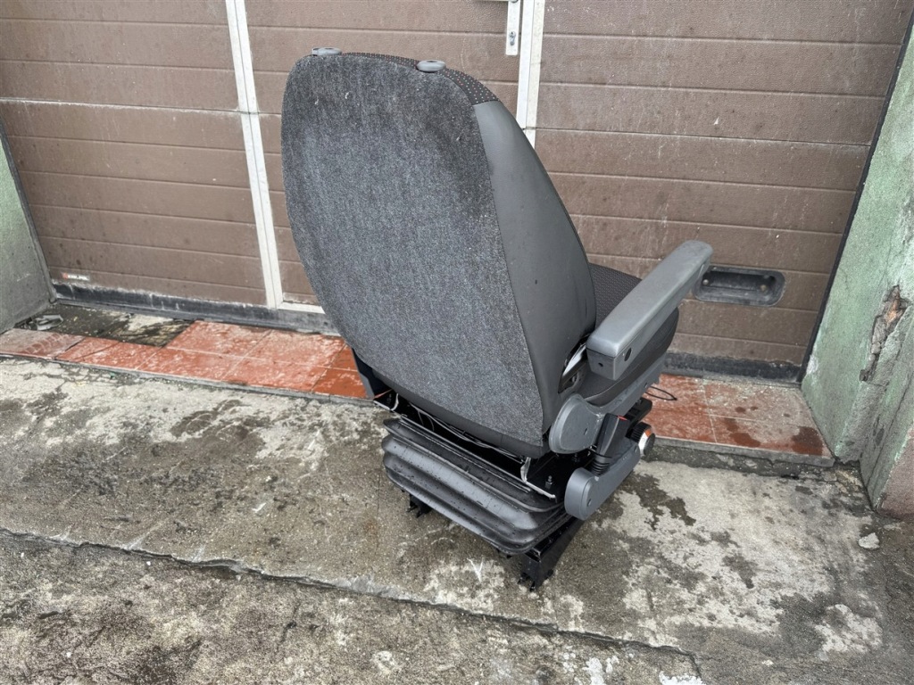 Сидіння пневматичний основа підлокітник citroen jumper 3 3 рестайлінг  06-25 r в Україні