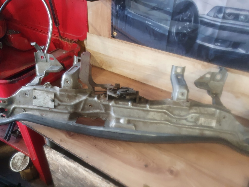 фото №1, Alfa romeo 147 замок капот з ремінь перед