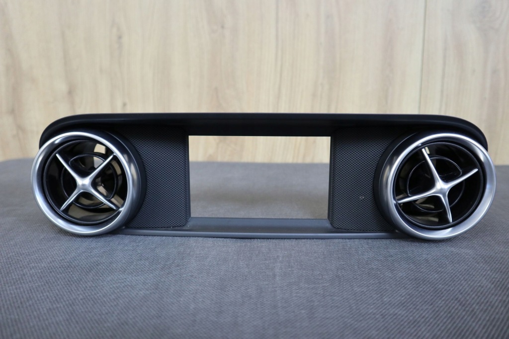 фото №1, Mercedes slk r172 решётки обдув защита накладка экрана консоли