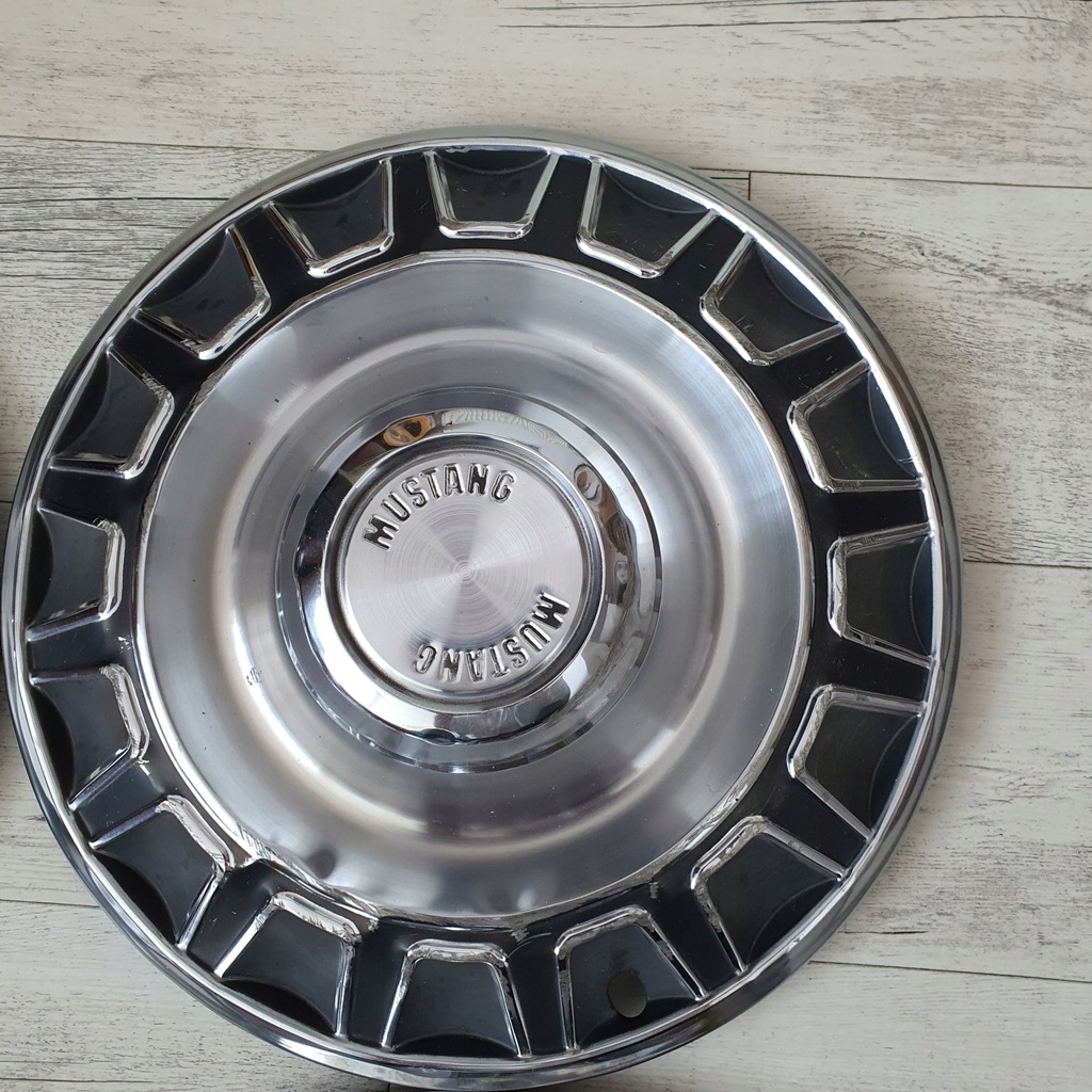 фото №4, Ковпаки, кришки ford mustang 14" vintage 60-70