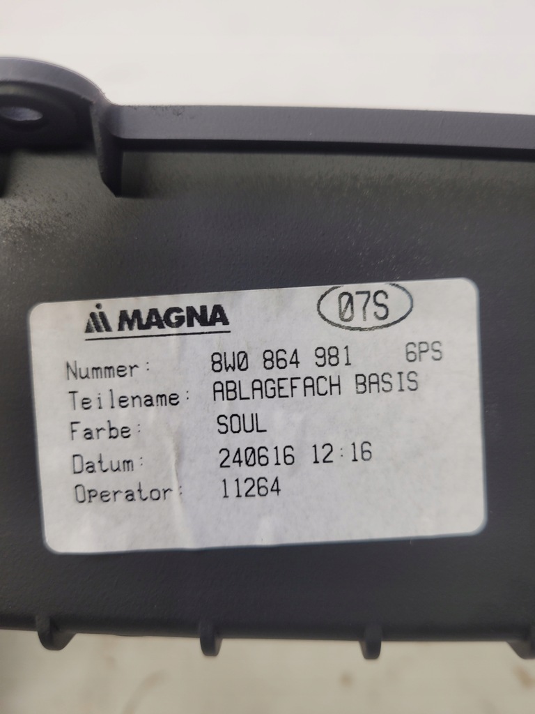 фото №5, Бардачок полиця тунель audi a4 b9 8w0864981