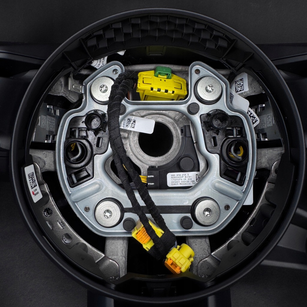 фото №14, Porsche 911 992 macan panamera cayenne повітропровід czarna шкіра nowa fv 36cm