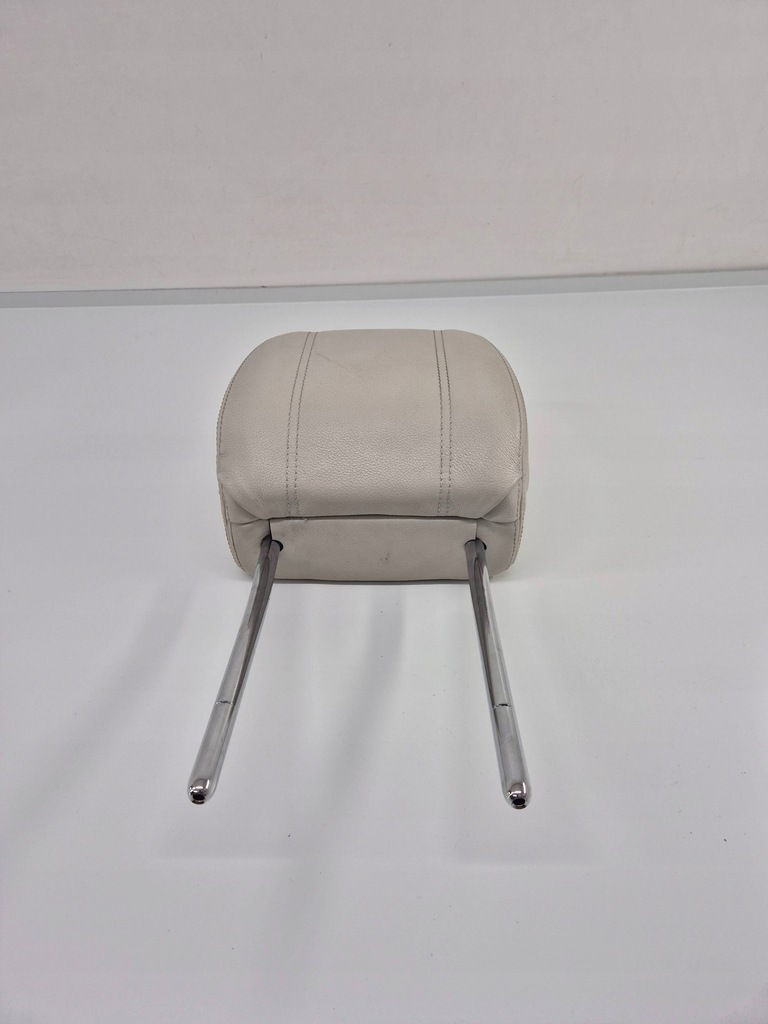 фото №1, Подголовник передний перед сторона правая land rover range rover velar