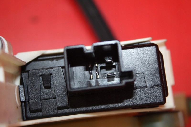 фото №5, Подъемник стекло левый перед eu audi q7 4l 09r