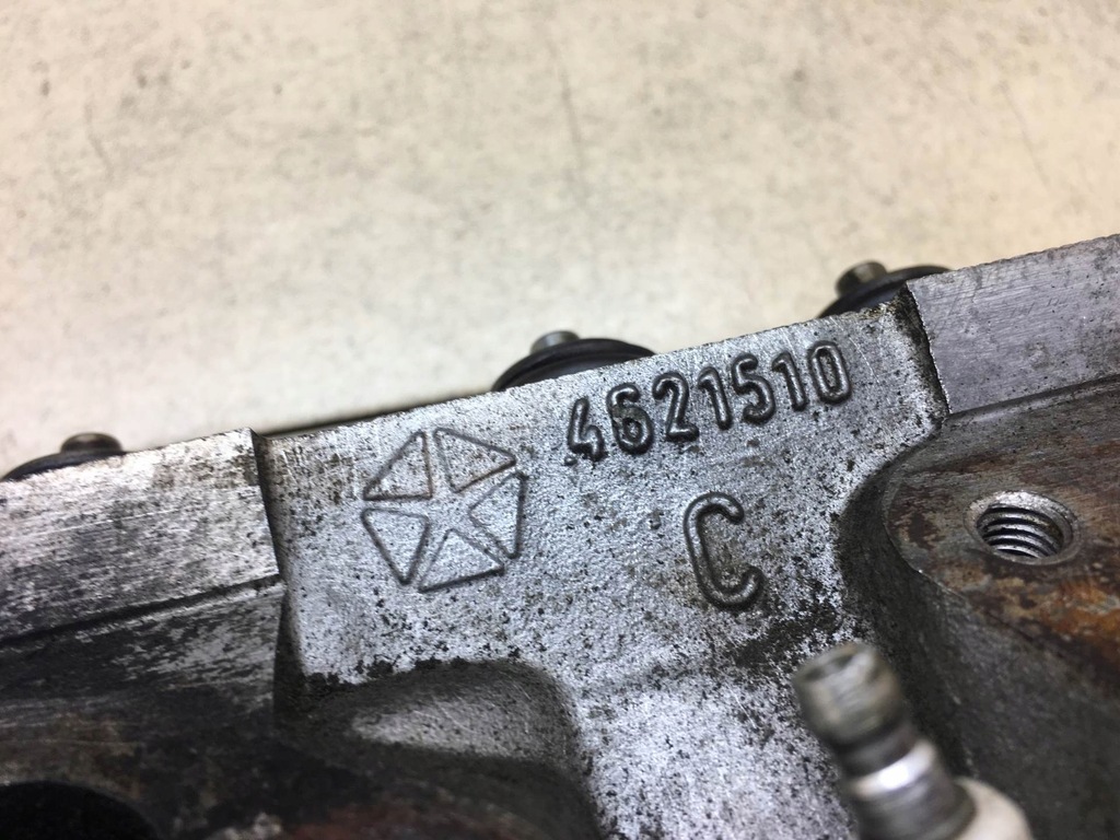 фото №9, Головка dodge caravan iii 3.3 v6 4621510c