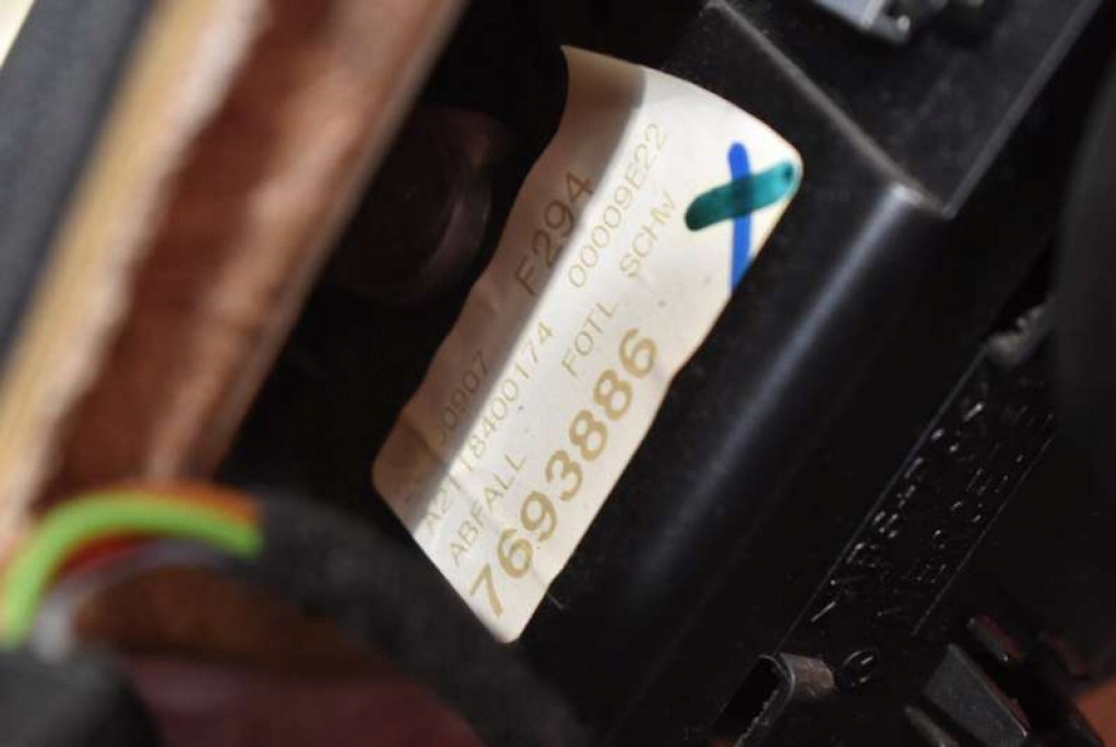 фото №8, Обшивка обшивки дверь eu mercedes e-klasa w211 kombi lift 06-09