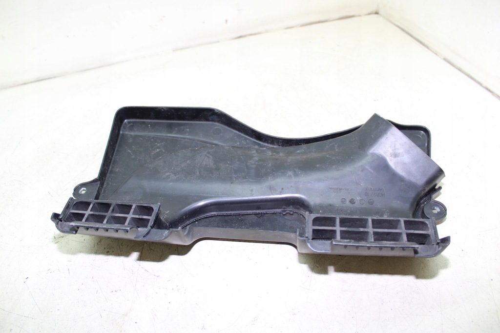 фото №5, Воздухозаборник впуск воздуховод воздуха bmw e81 e87 2.0d 7797475