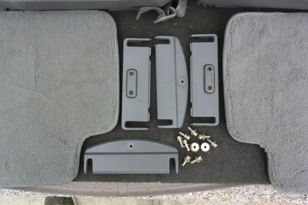 фото №5, Сиденья 3 ряд кожа mitsubishi pajero ii long kpl