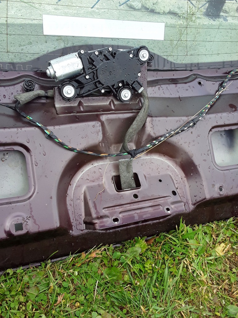 фото №9, Крышка багажника задняя volvo v50 kombi 2005r