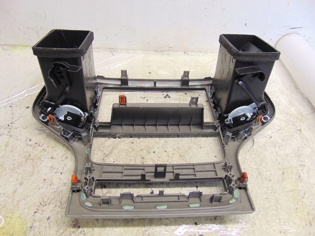 фото №11, Рамка радио dekor jeep grand cherokee iv wk2 2010r- europa