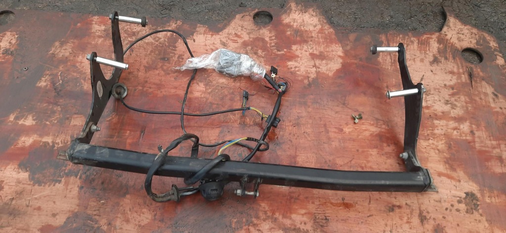 Hak буксирувальний блок керування модуль renault express ii 8201728519 Київ