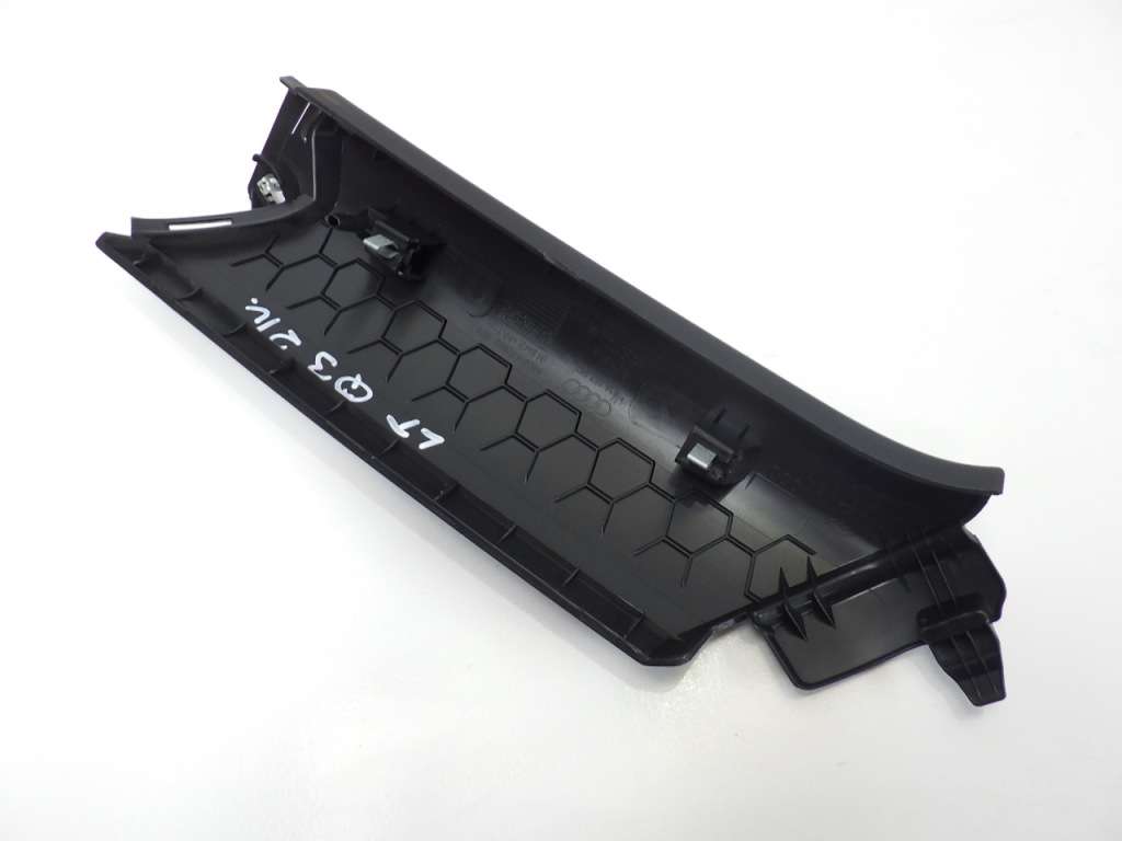 фото №4, Audi q3 83a f3 захист обшивка стійка лівий задня