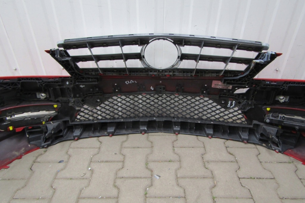 Бампер перед mercedes c klasa w204 204 amg рестайлинг  11-14 с Разборки