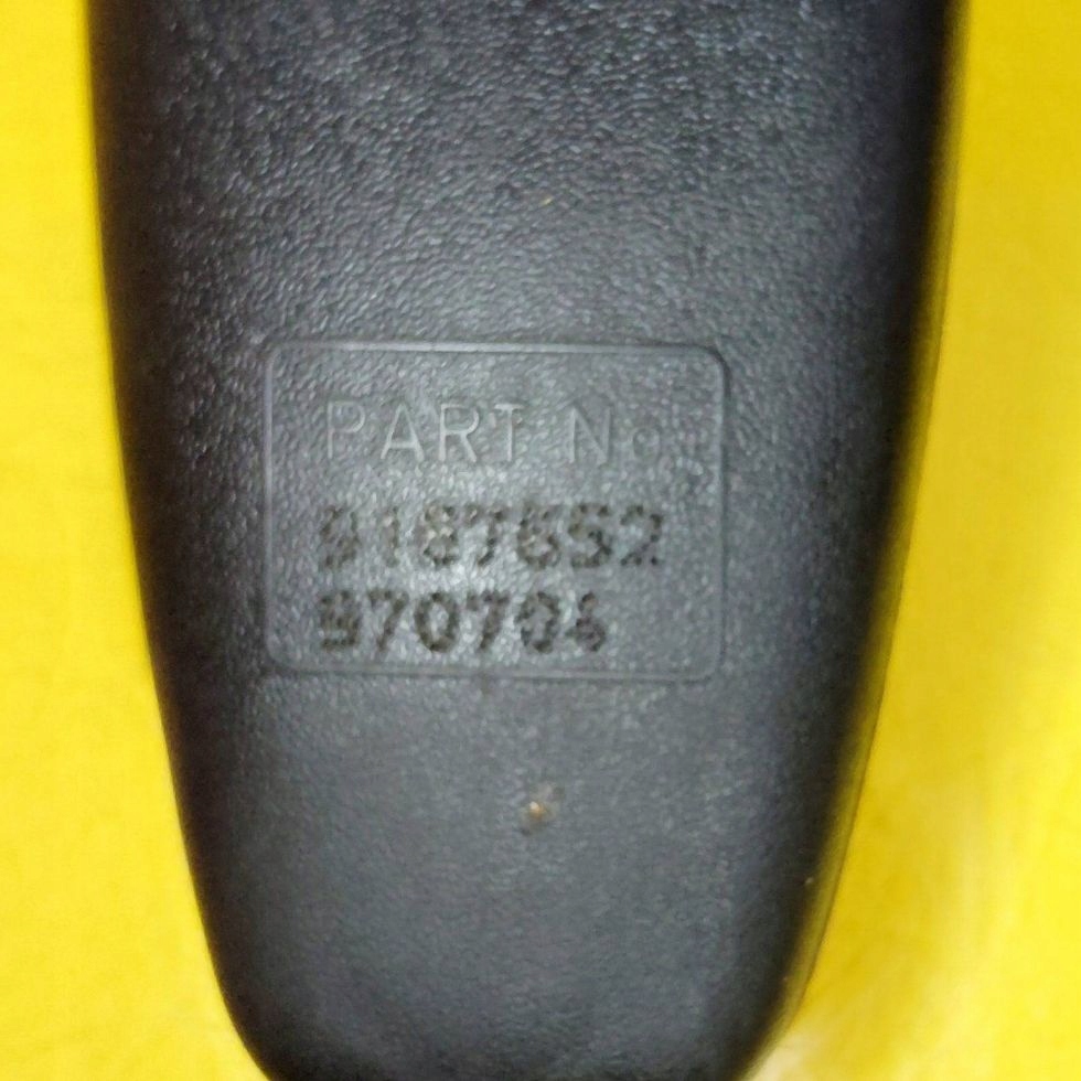 Кліпса поперечина безпеки правий перед volvo s70 v70 v70 xc nr1463 Недорого