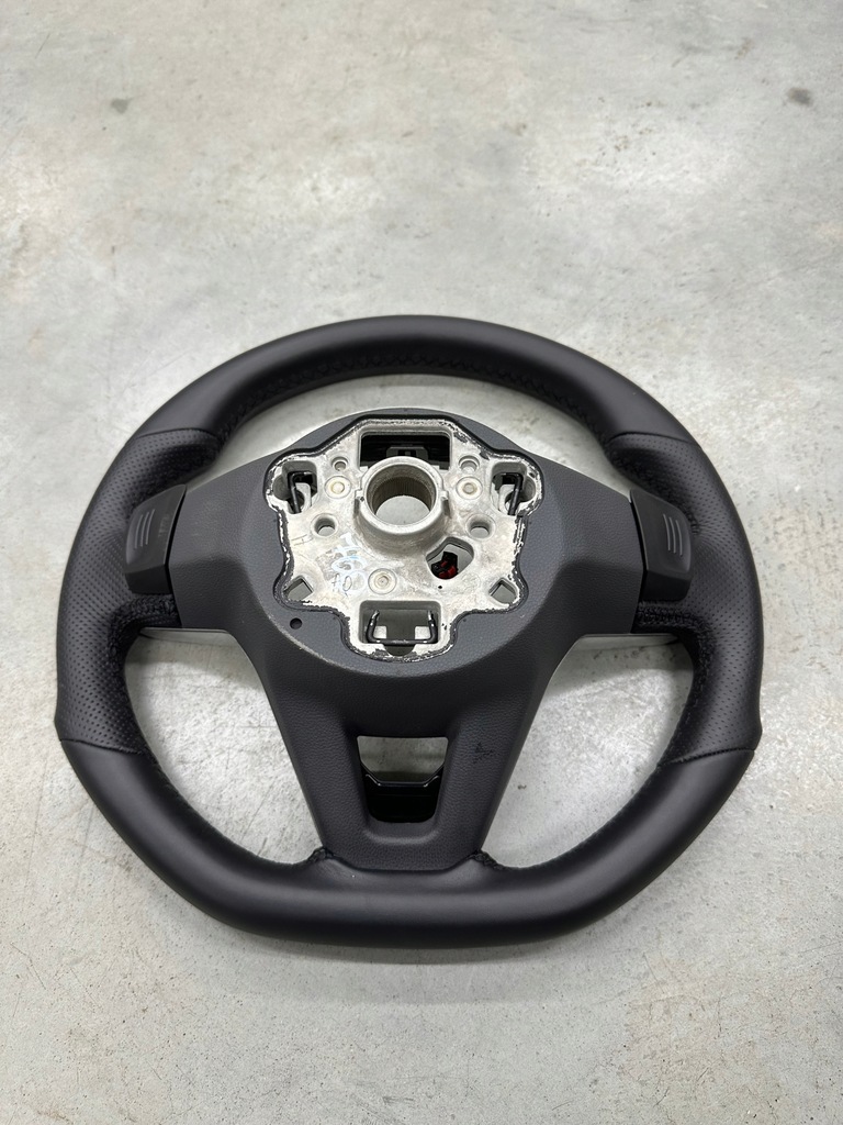 фото №16, Повітропровід перфорована vw touareg 760 golf viii 8 arteon r r-line оригінал