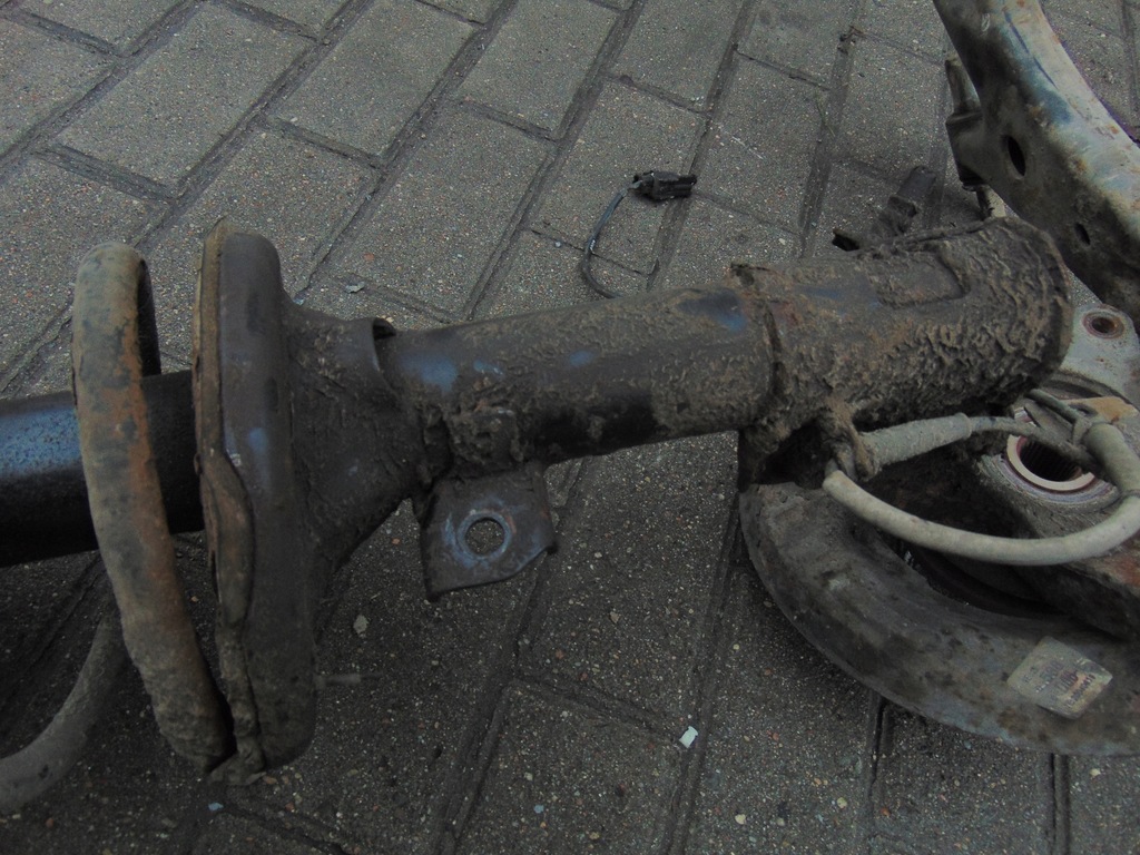 фото №7, Mcperson левый перед поворотный кулак hyundai santa fe i 2000r- 2.4 16v 2wd europa