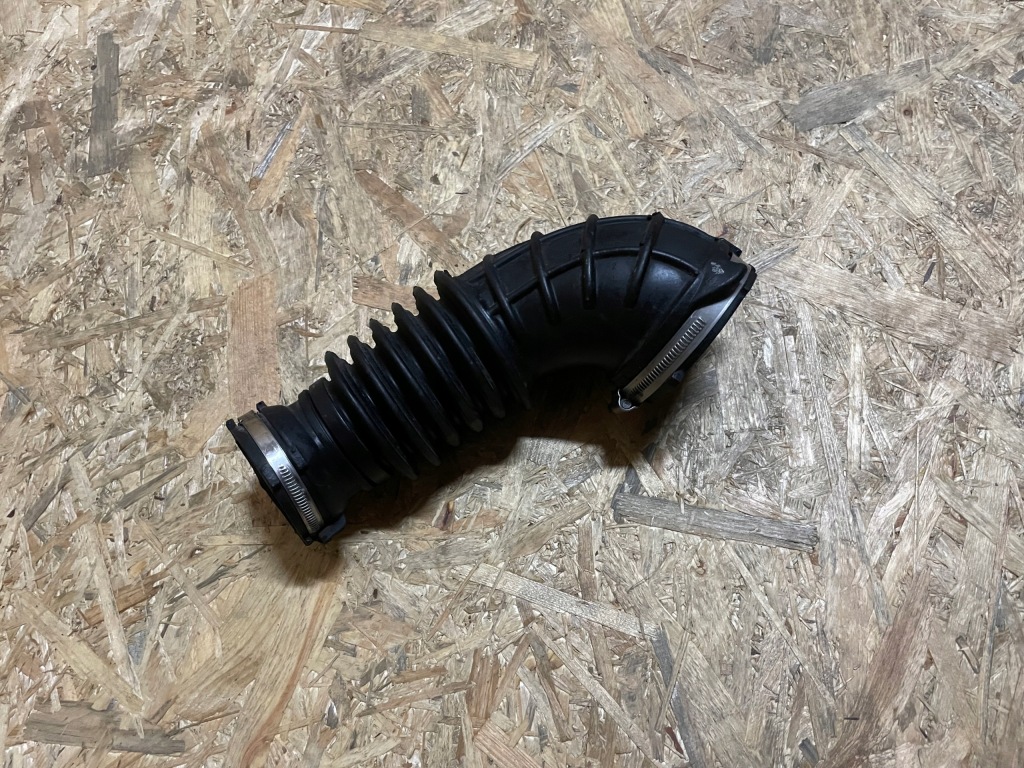 фото №1, Шланг wąż труба повітрозабірник повітря audi q5 8r 2.0tdi 06h129629c