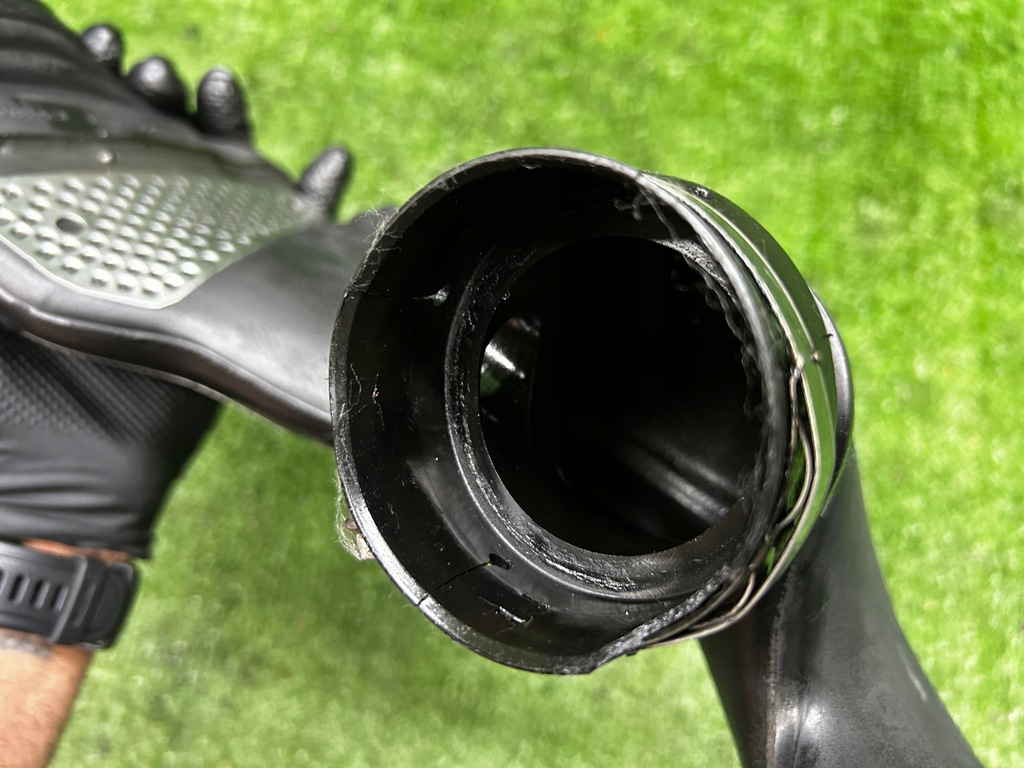 фото №7, Расходомер воздухозаборник воздуха mercedes 3.0 cdi v6 a6420943497