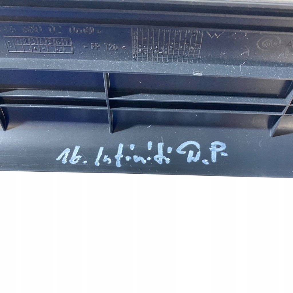 фото №8, Infiniti qx30 2017 правая сторона пороги