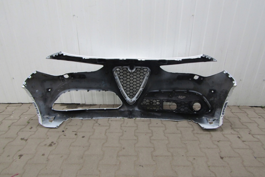 фото №14, Бампер перед передній alfa romeo stelvio 16-