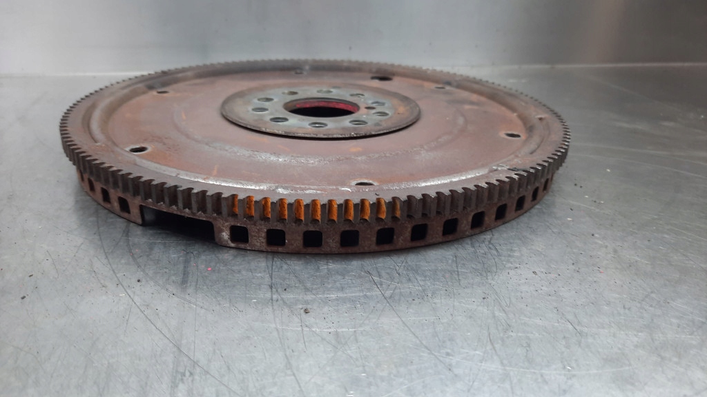 фото №7, Колесо маховик 09135801 volvo s60 v70 xc90