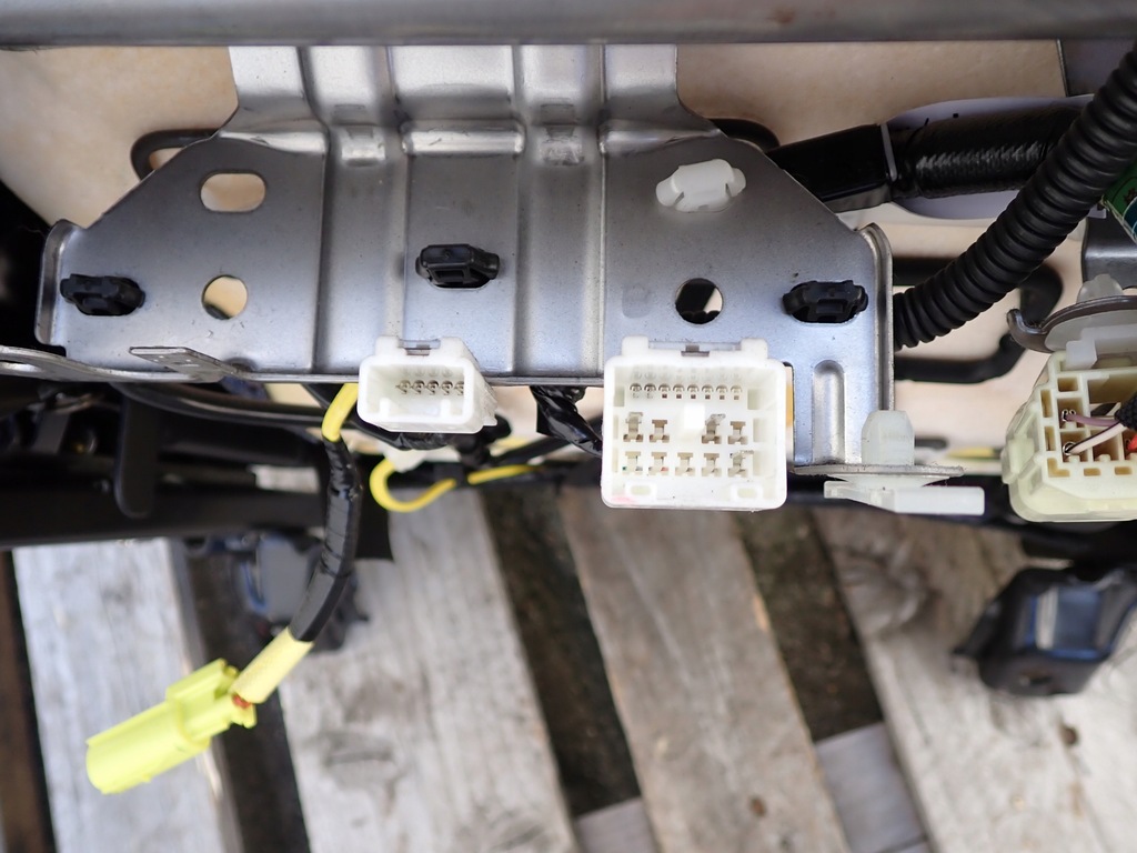 фото №9, Сиденье пассажира левый полукожа lexus is iii 200t 300 po lift 2018 europa