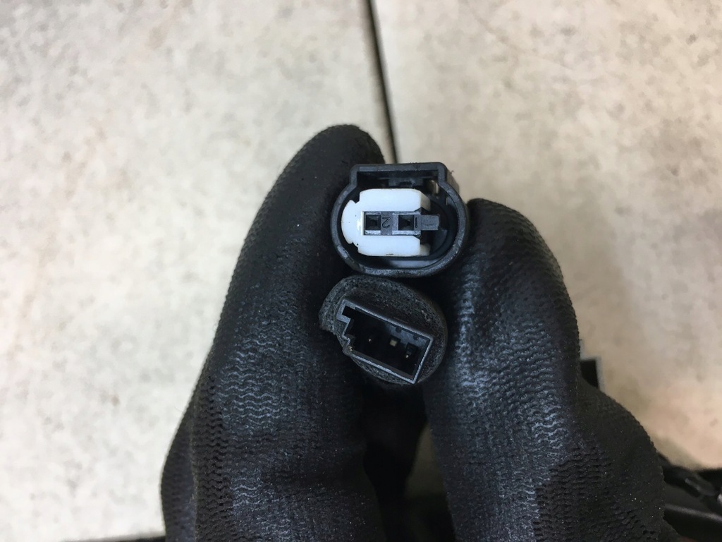 фото №6, Жгут дверь правый перед discovery iii ymm502531b