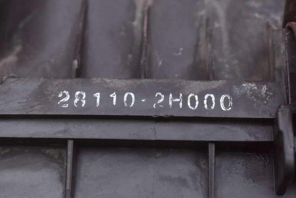 фото №7, Корпус фільтра повітря 281102h000 kia ceed 1 i 1.6 16v 126 km 07-10