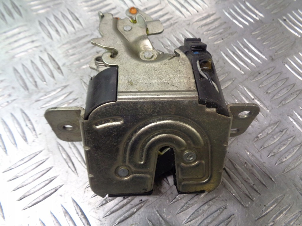 фото №1, Замок кришки багажника mitsubishi colt vi 1.3