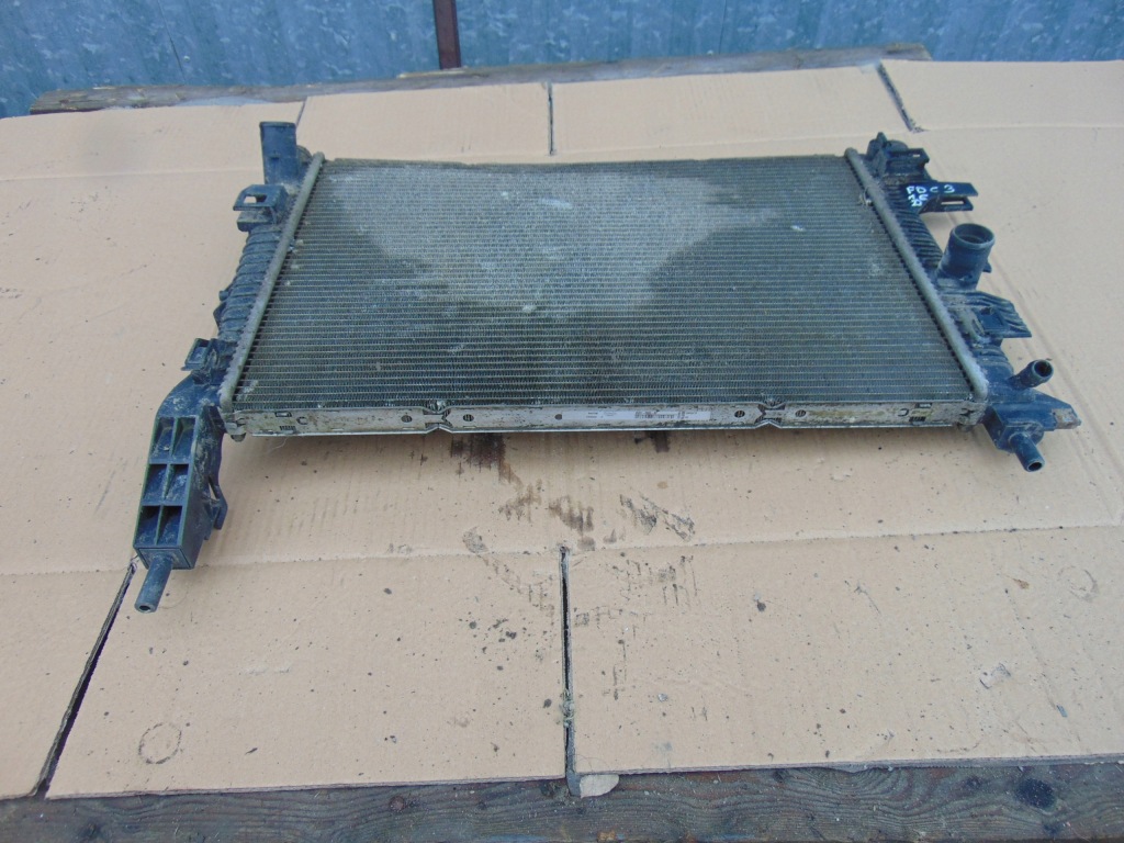 Радіатор води ford focus mk3 Недорого