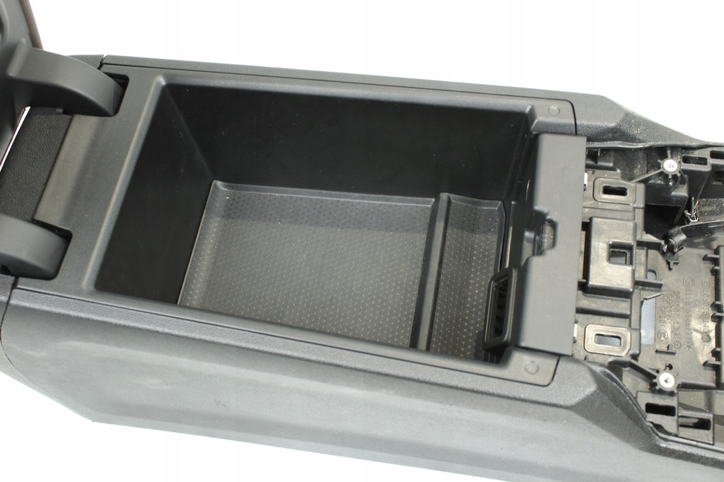 фото №9, Туннель средний подлокотник mokka bmw g20 g21