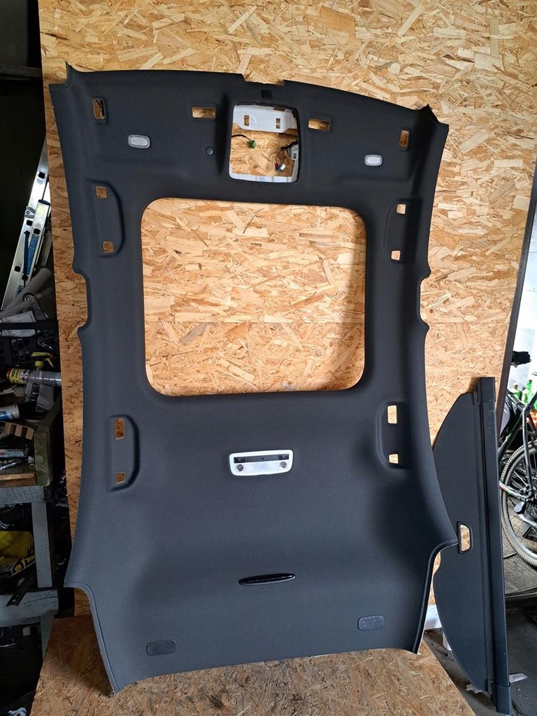 фото №1, Mercedes w176 стеля стеля czarna стеля