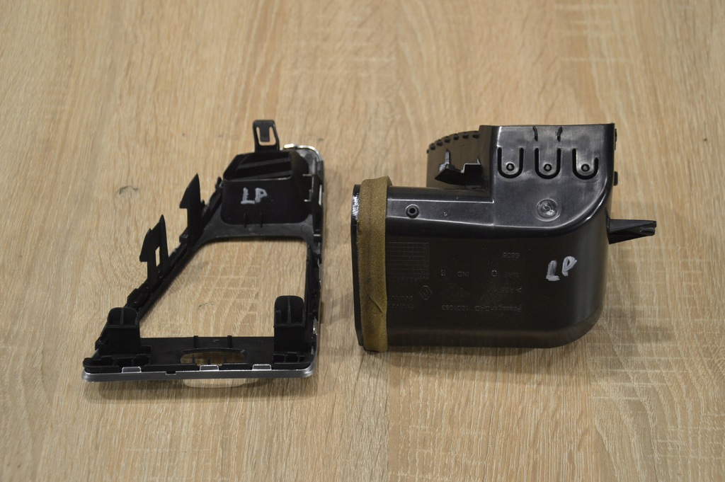 фото №3, Решётка обдув левая renault laguna iii