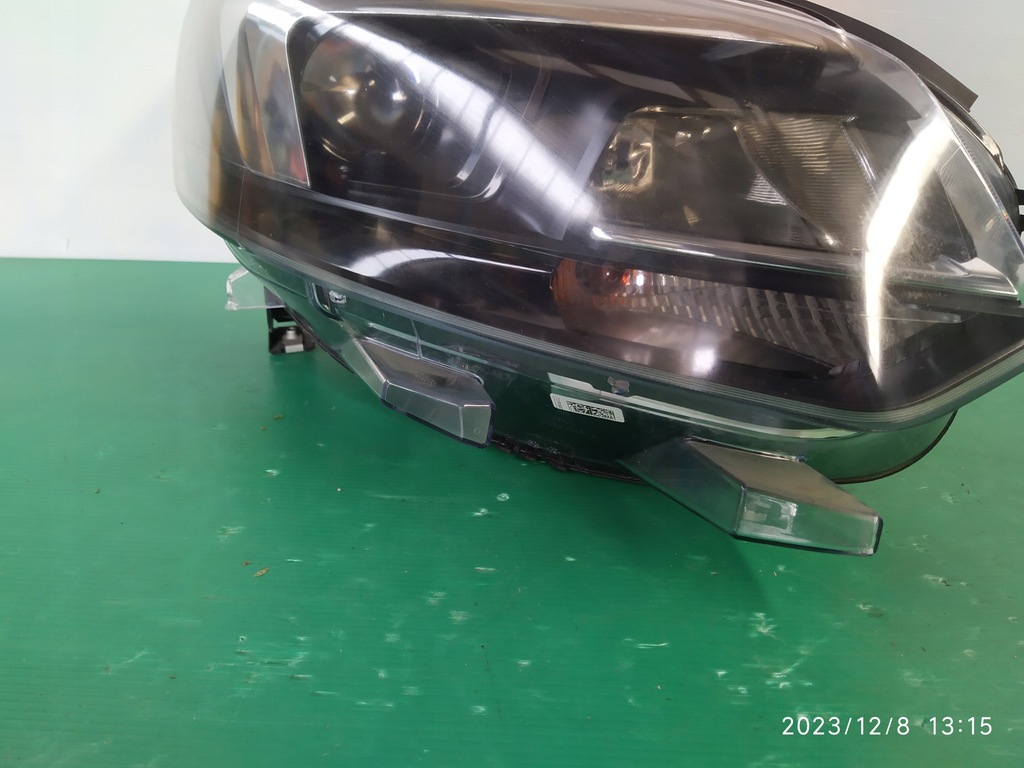 фото №7, Лампа правый перед ксенон vivaro iii zafira 9832836480