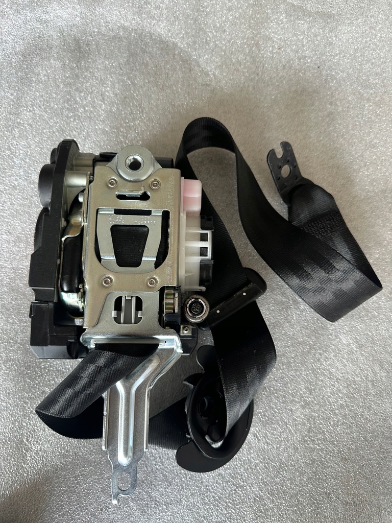 фото №1, !комплект ременів безпеки porsche cayenne 9y0857706d!