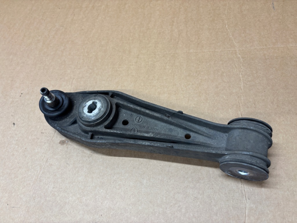 фото №1, Porsche cayman рычаг левый задняя 99634134108 оригинал