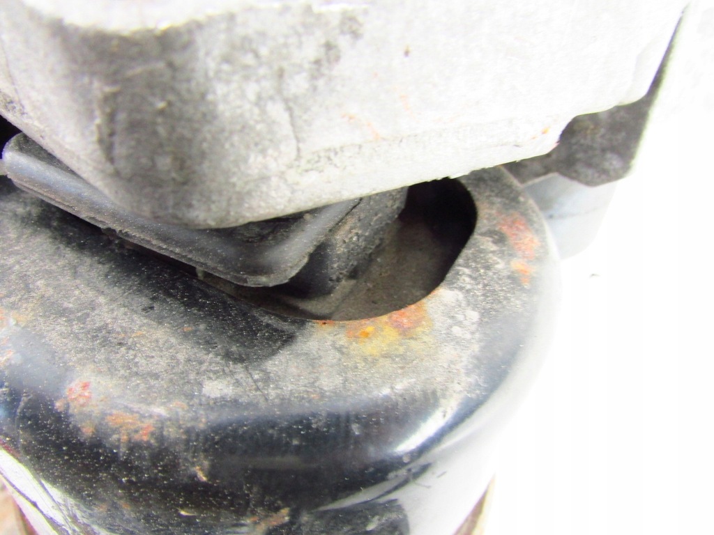 фото №7, Volvo v70 xc70 подушка двигателя правая 07-16r 31257674