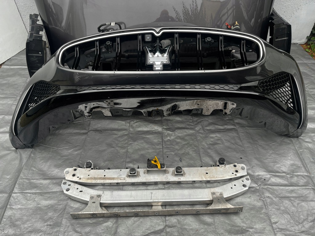 фото №8, Maserati granturismo m189 бампер капот лампы перед kompletny 2022-